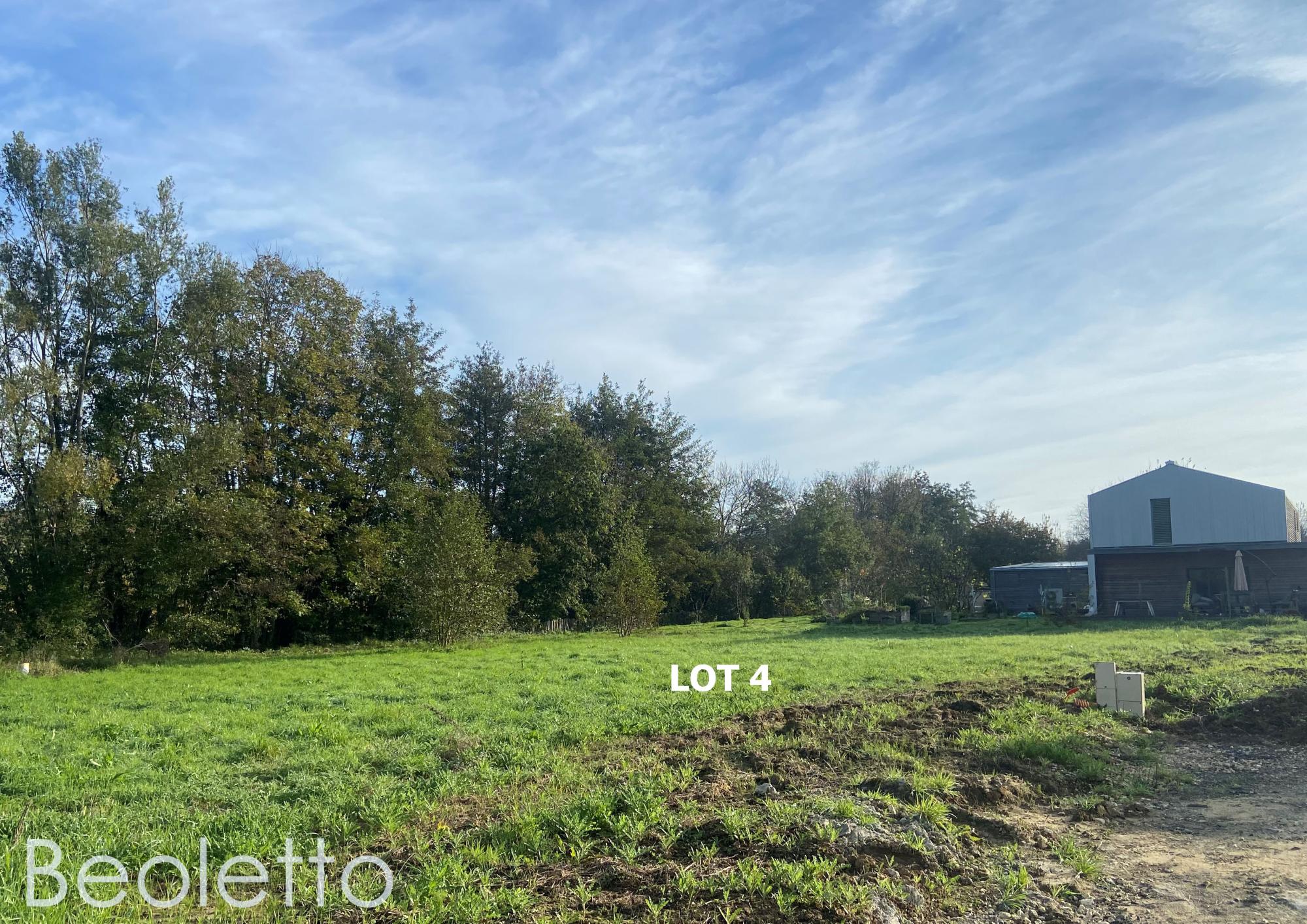 Hameau du Verger lot 4, terrain à bâtir, grand terrain pas cher, terrain plat à vendre, saint andré de cubzac, terrain en lotissement, terrain viabilisé, petit lotissement, terrain à vendre autour de moi