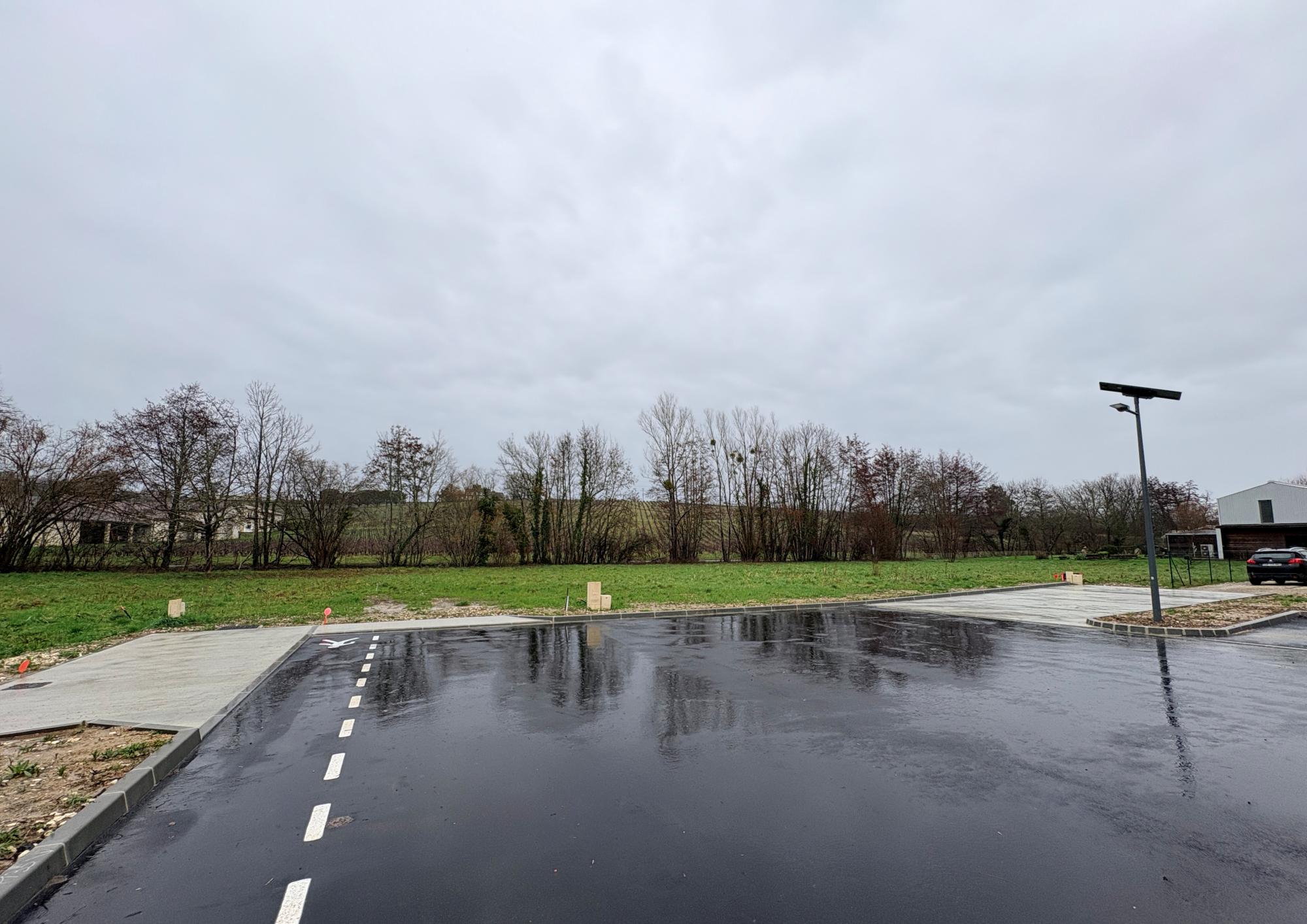 Hameau du Verger lot 2, terrain à bâtir, grand terrain pas cher, terrain plat à vendre, saint andré de cubzac, terrain en lotissement, terrain viabilisé, petit lotissement, terrain à vendre autour de moi