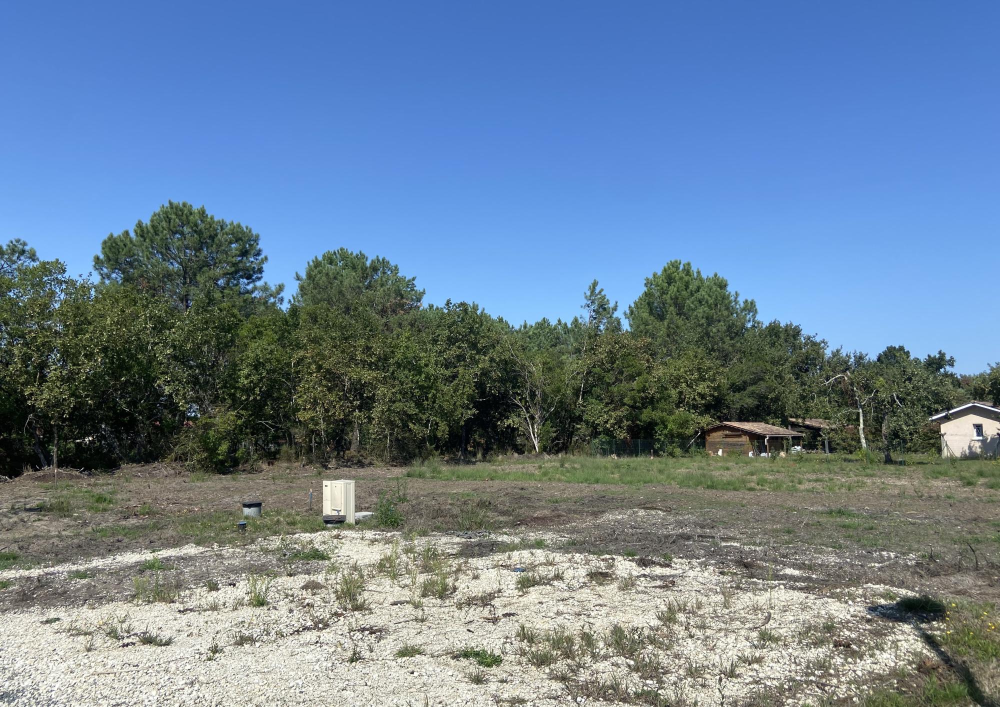 Terrain à batir pret à construire LE PORGE. Lotissement BEOLETTO. lot 6