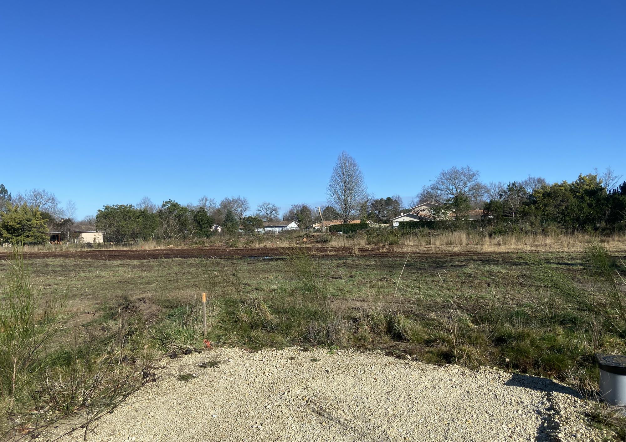 Terrain viabilise a vendre - LE PORGE. Lotissement Les Jardins d'Indy, BEOLETTO, lot 7