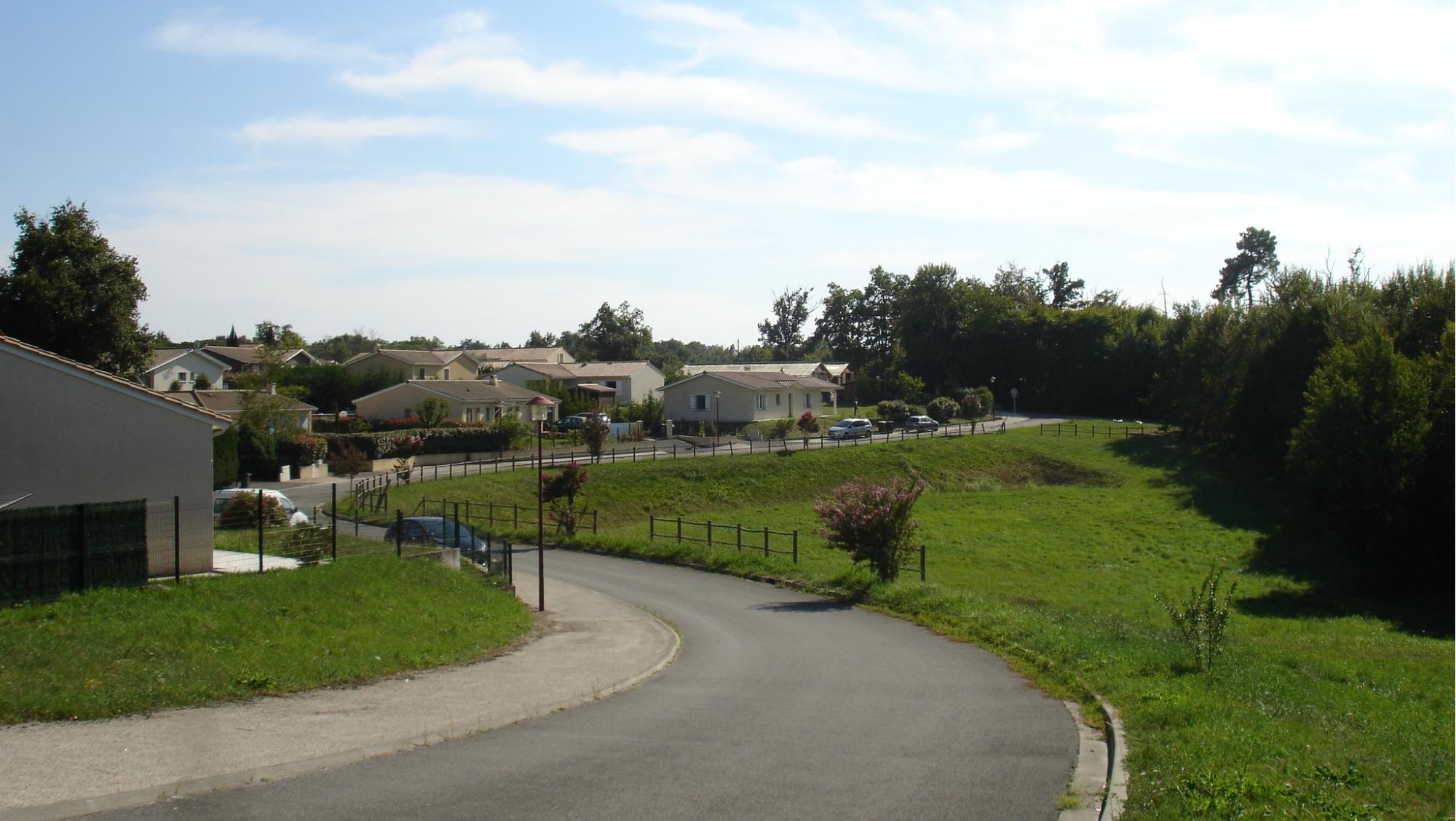 Terrains a batir dans la région de Creon. Lotissement La Terre de Mauret - BEOLETTO